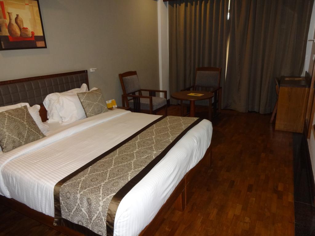 Keys Select By Lemon Tree Hotels, Malabar Gate, Calicut Eksteriør billede