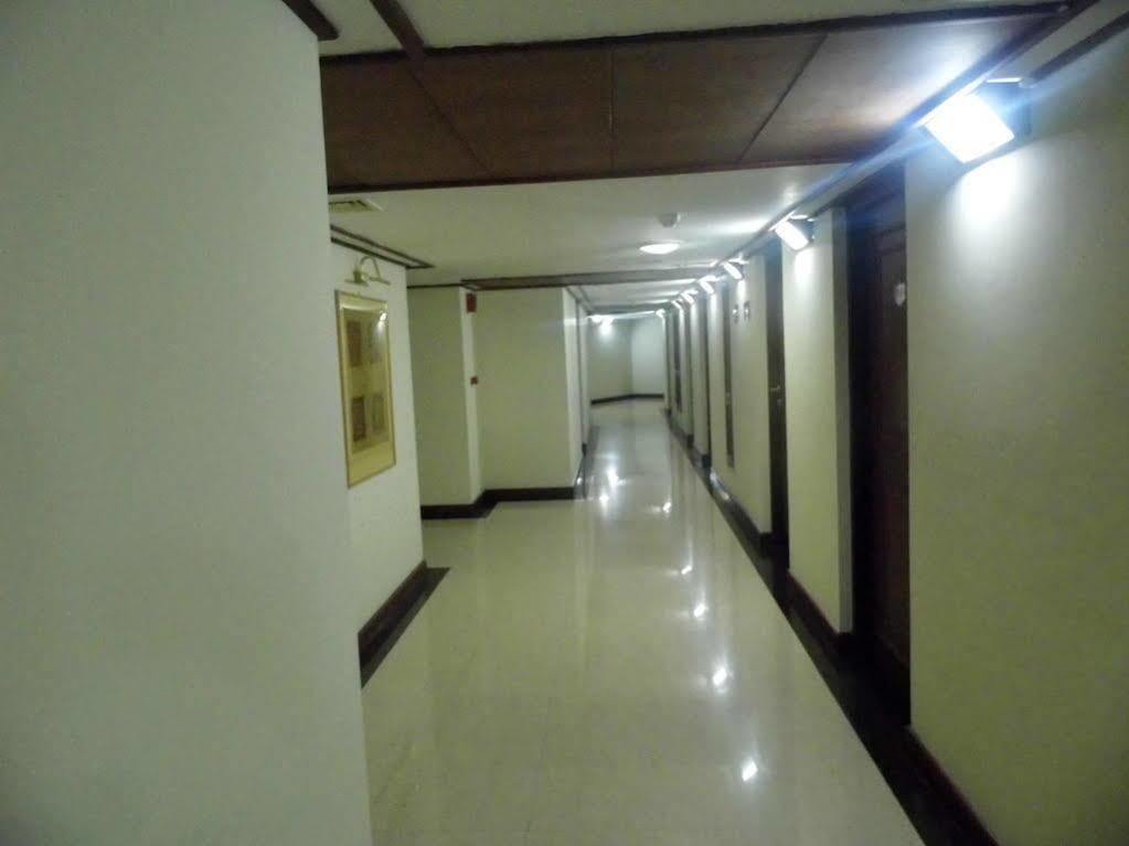 Keys Select By Lemon Tree Hotels, Malabar Gate, Calicut Eksteriør billede